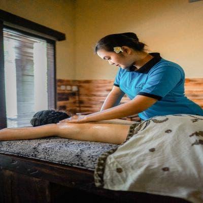Bali Traditional Massage 60 minutes + Balinese Reflexology 60 minutes 120 Minutes