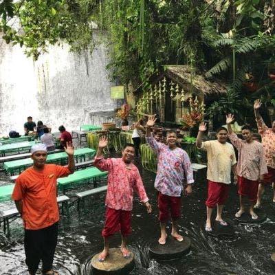 Villa Escudero Tour with Lunch from Manila - Shared Tour Arrangement 2 to 12 PAX / per Passenger