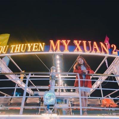 My Xuan Cruise on Han River by Night